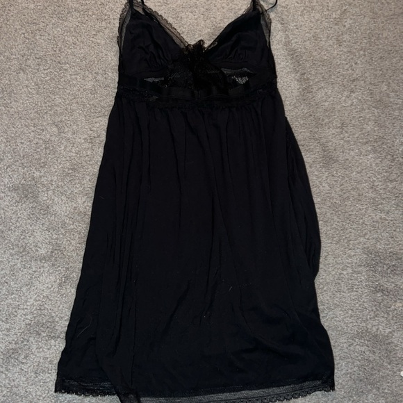 3 Nightgowns/Lingerie - Picture 10 of 11